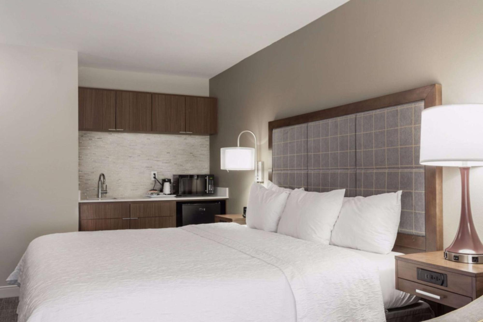 Hampton Inn & Suites Dallas Dfw Airport North Grapevine Exterior photo